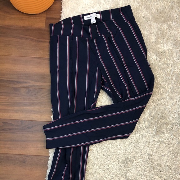 ✨PINSTRIPE✨ Old Navy Leggings/Pants - Picture 1 of 4